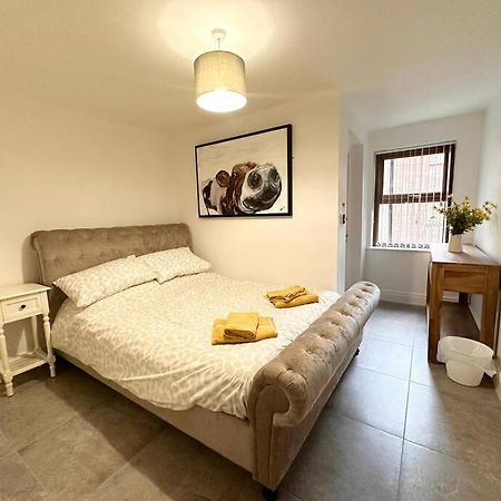 Boutique Style Apartment Белфаст Екстериор снимка